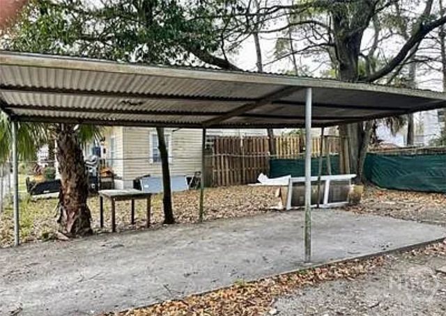 2221 Harden Street, Savannah, GA 31415