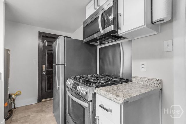 2221 Harden Street, Savannah, GA 31415