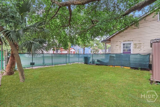 2221 Harden Street, Savannah, GA 31415