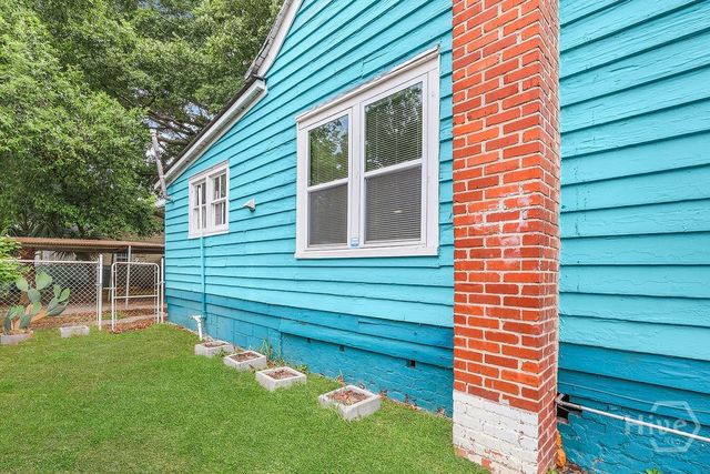 2221 Harden Street, Savannah, GA 31415