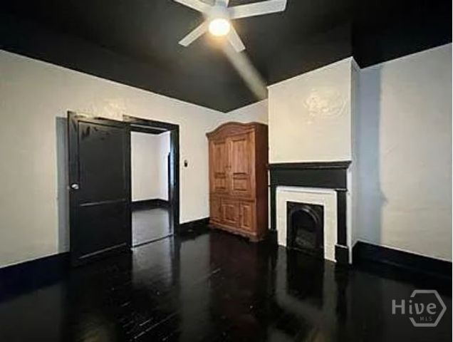 2221 Harden Street, Savannah, GA 31415