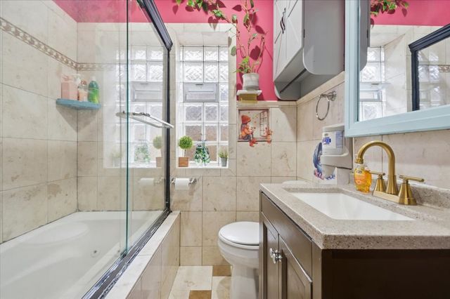 1444 Gunderson Avenue, Berwyn, IL 60402
