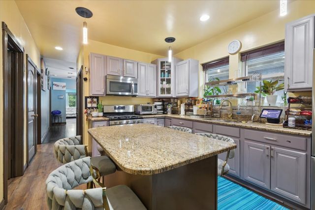 1444 Gunderson Avenue, Berwyn, IL 60402