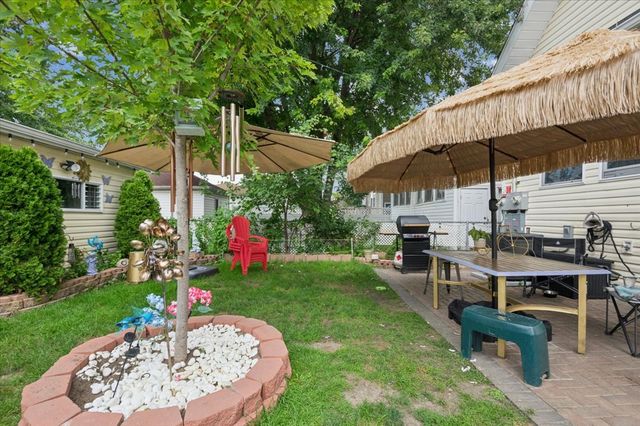 1444 Gunderson Avenue, Berwyn, IL 60402