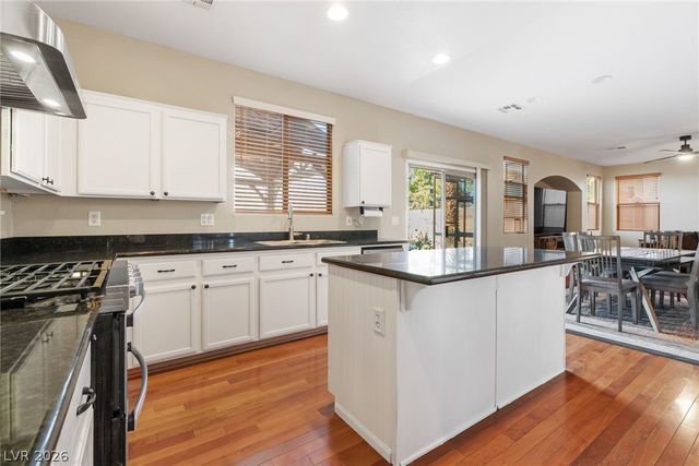 1240 Sonatina Drive, Henderson, NV 89052