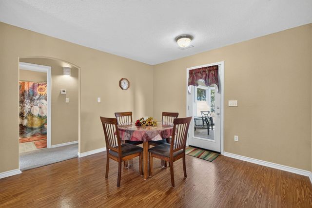 114 Holly Berry Street, Onalaska, TX 77360