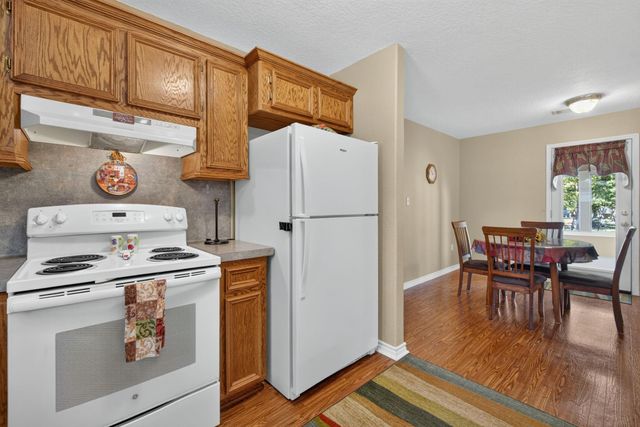 114 Holly Berry Street, Onalaska, TX 77360