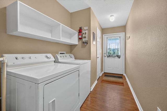 114 Holly Berry Street, Onalaska, TX 77360