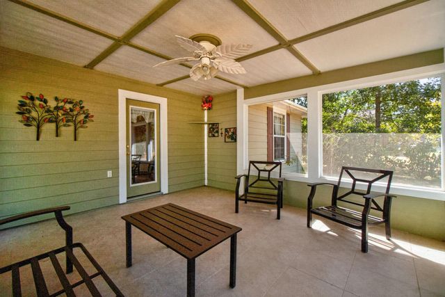 114 Holly Berry Street, Onalaska, TX 77360