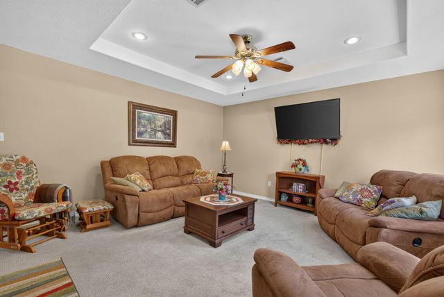 114 Holly Berry Street, Onalaska, TX 77360