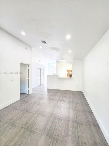 22225 SW 100th Ave, Cutler Bay, FL 33190