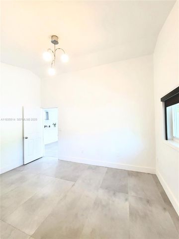 22225 SW 100th Ave, Cutler Bay, FL 33190