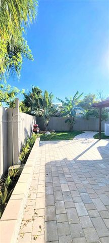 22225 SW 100th Ave, Cutler Bay, FL 33190