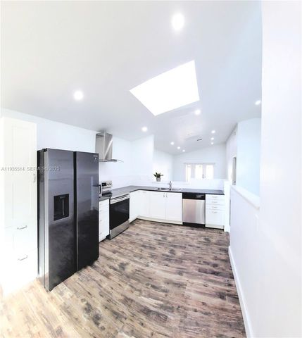 22225 SW 100th Ave, Cutler Bay, FL 33190