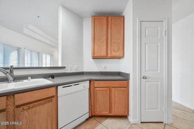 8245 E Bell Road Unit 151, Scottsdale, AZ 85260