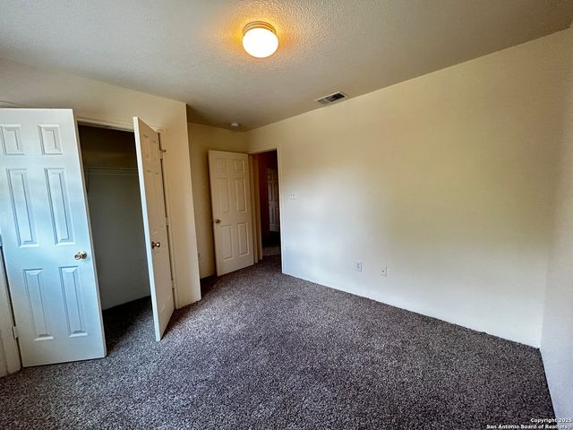 11250 Center Point Rd, San Antonio, TX 78233