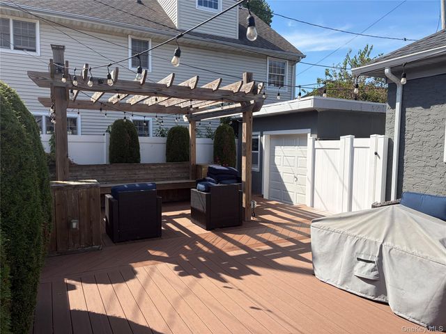 607 Lincoln Boulevard, Long Beach, NY 11561