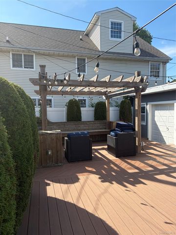 607 Lincoln Boulevard, Long Beach, NY 11561