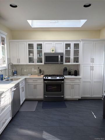 607 Lincoln Boulevard, Long Beach, NY 11561