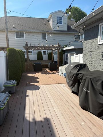 607 Lincoln Boulevard, Long Beach, NY 11561