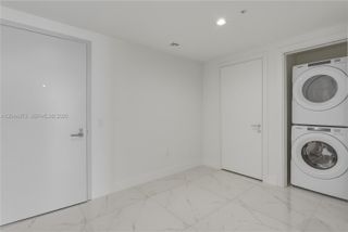 1170 E Hallandale Beach 904, Hallandale Beach, FL 33009