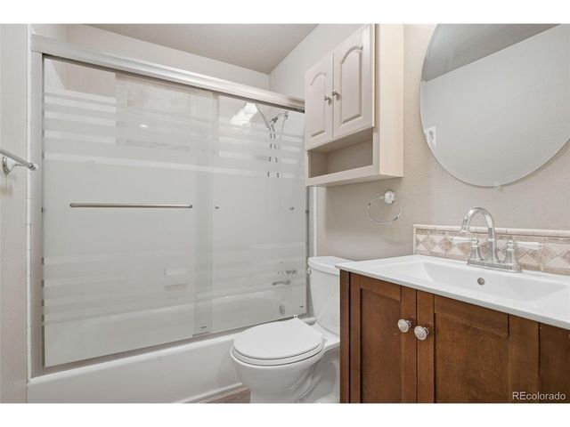 8123 W Iowa Ave, Lakewood, CO 80232