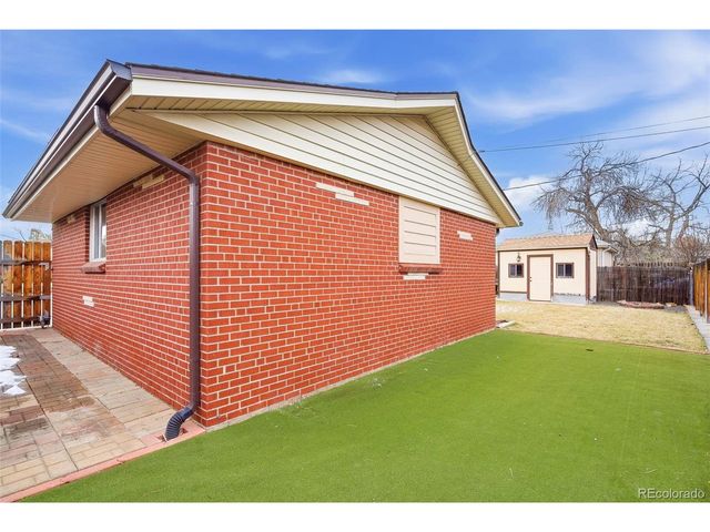 8123 W Iowa Ave, Lakewood, CO 80232