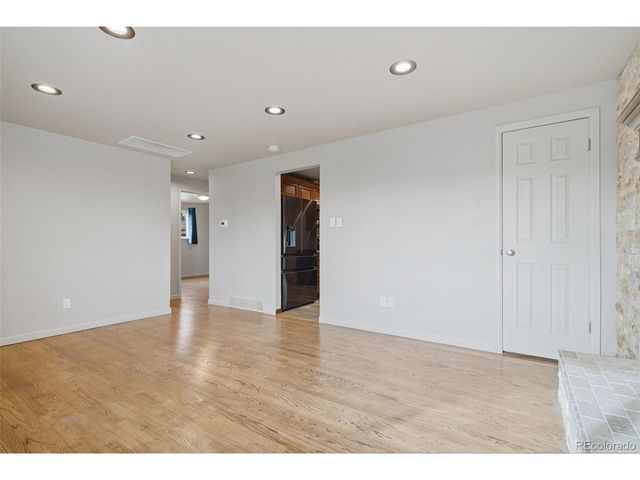 8123 W Iowa Ave, Lakewood, CO 80232