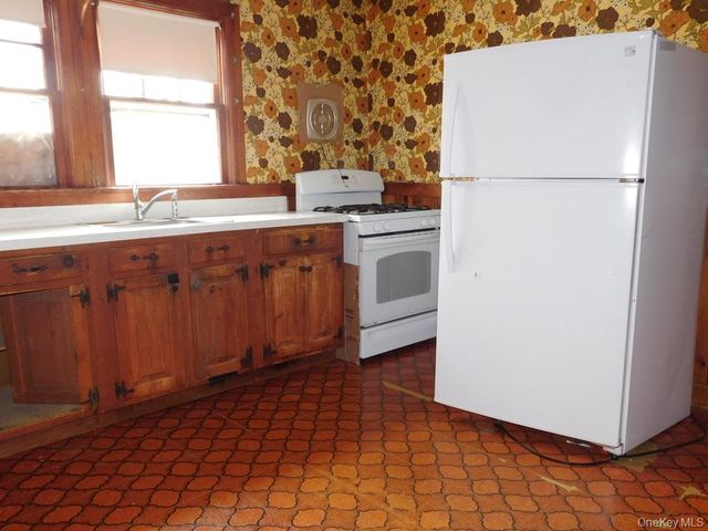 219 Willow Drive, Mahopac, NY 10541