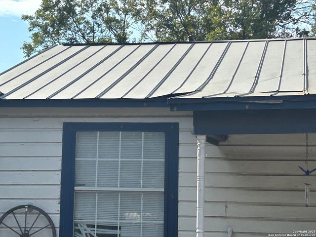 2214 W Cesar E Chavez, San Antonio, TX 78207