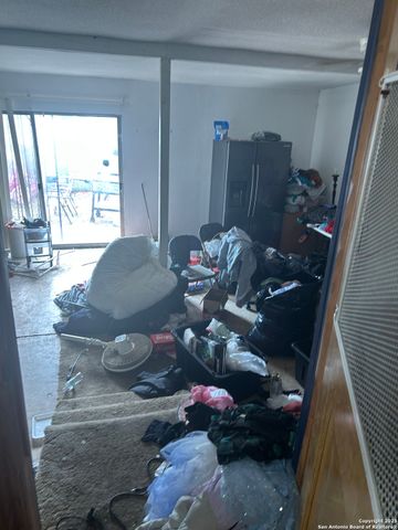 2214 W Cesar E Chavez, San Antonio, TX 78207