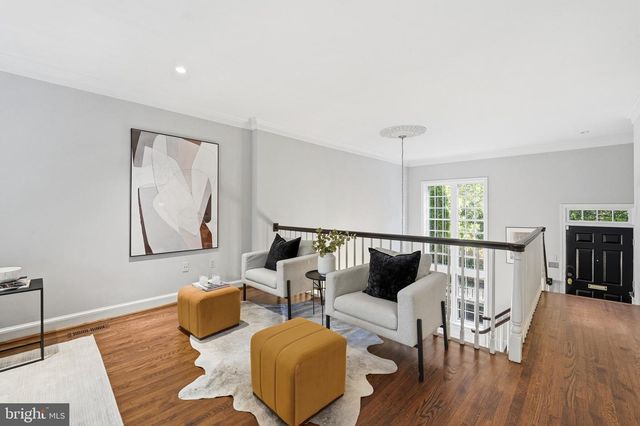 4286 MASSACHUSETTS AVE NW, Washington, DC 20016