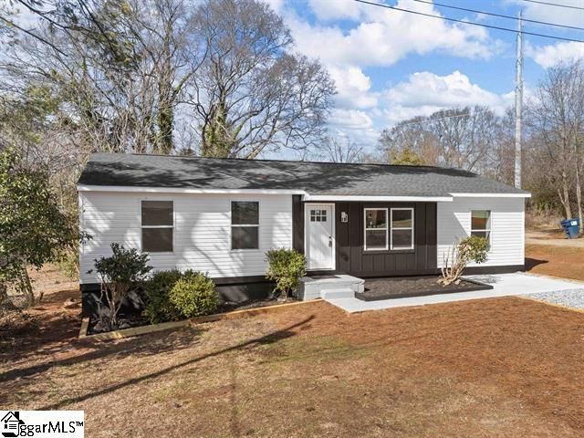 107 Cottage Lane, Lyman, SC 29365