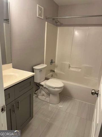 490 Barnett Shoals Road 301, Athens, GA 30605