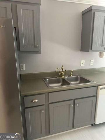 490 Barnett Shoals Road 301, Athens, GA 30605