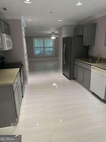 490 Barnett Shoals Road 301, Athens, GA 30605