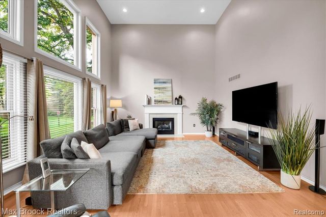 4086 Arcadia Drive, Rochester Hills, MI 48326