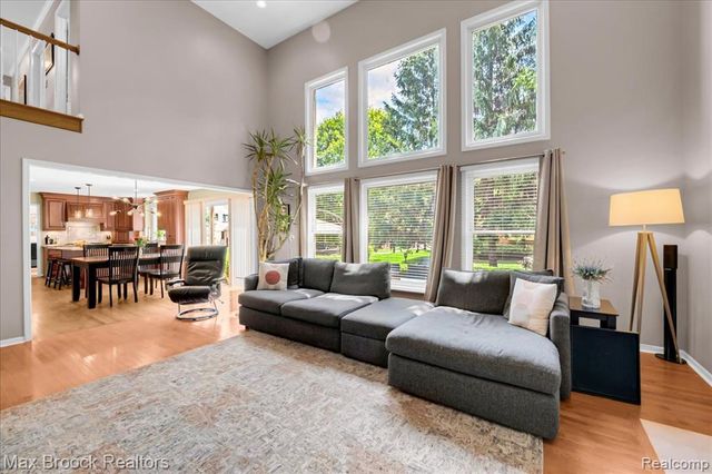 4086 Arcadia Drive, Rochester Hills, MI 48326