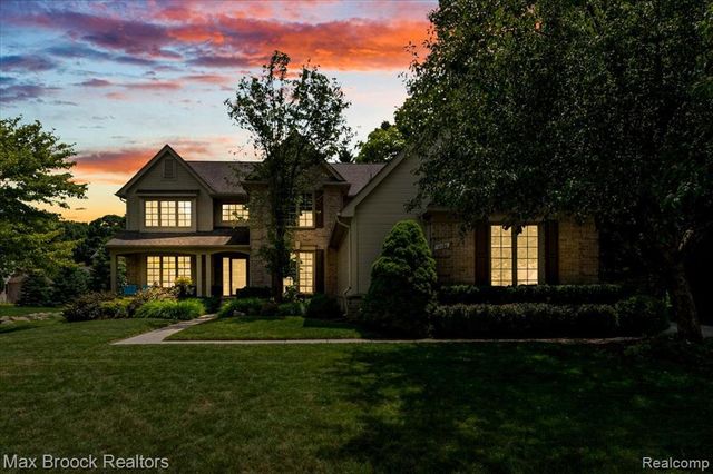 4086 Arcadia Drive, Rochester Hills, MI 48326