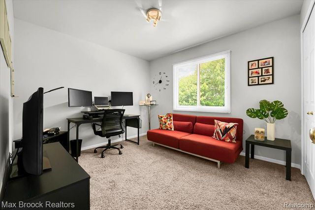 4086 Arcadia Drive, Rochester Hills, MI 48326