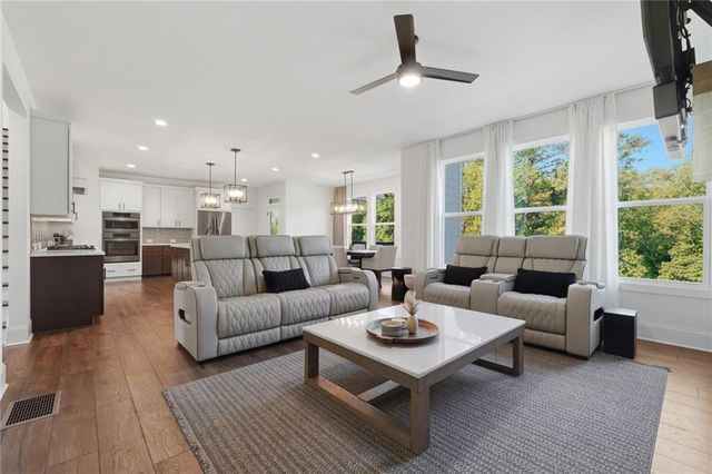 163 Spaulding Lane, Woodstock, GA 30188