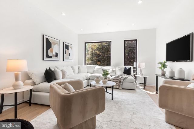 271 DELMAR ST, Philadelphia, PA 19128