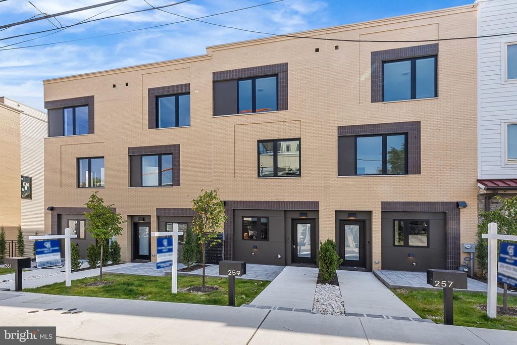 271 DELMAR ST, Philadelphia, PA 19128