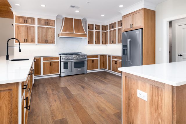 4175 CEDAR POINT RD, Lakeland, TN 38002