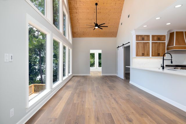 4175 CEDAR POINT RD, Lakeland, TN 38002