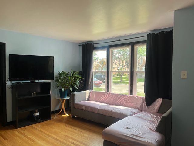 2256 S 15th Avenue, North Riverside, IL 60546