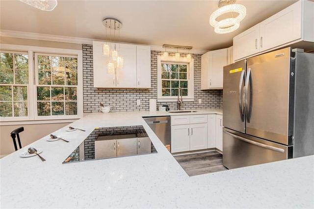 2916 SOUTHSHORE Drive, Macon, GA 31204