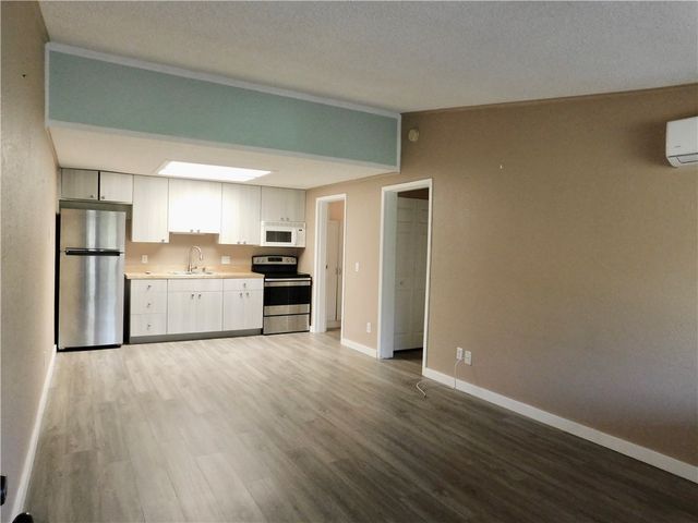 532 7th Place 532, Vero Beach, FL 32962