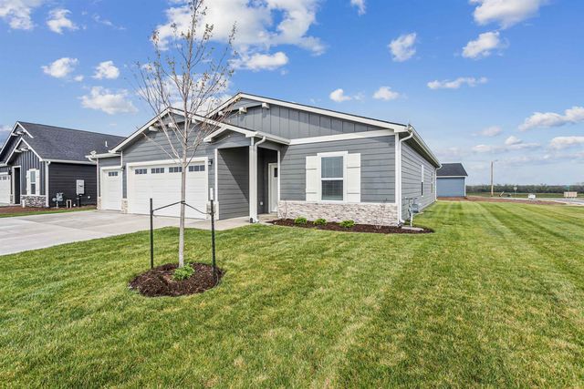 1602 N Topaz Ln, Mulvane, KS 67110