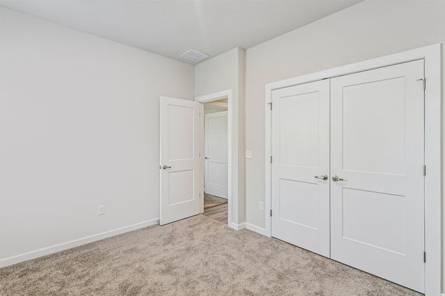 1602 N Topaz Ln, Mulvane, KS 67110